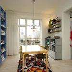 Stille Baghuslejlighed Med Altan Apartman Koppenhága