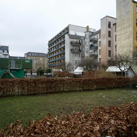 Quiet Back House Flat With Balcony * Copenhagen