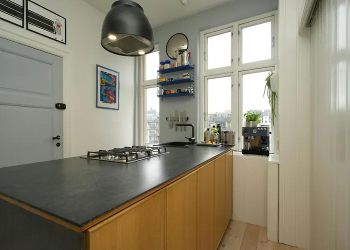 Διαμέρισμα Quiet Back House Flat With Balcony