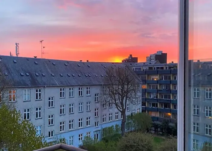 Quiet Back House Flat With Balcony Διαμέρισμα *